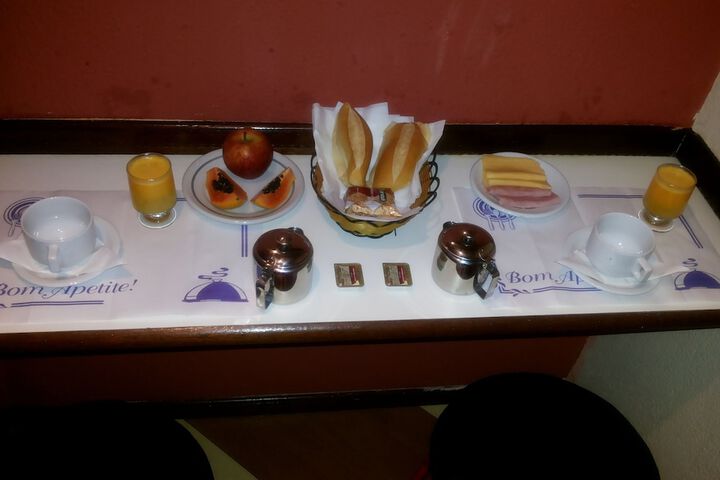 Breakfast/Coffee Service 19 of 25