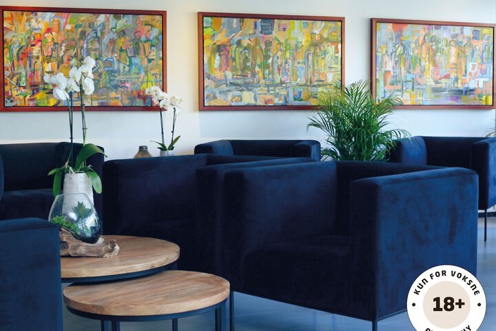 Hotel Interior 4 of 28