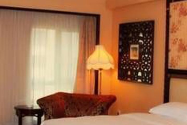 Room 16 of 159