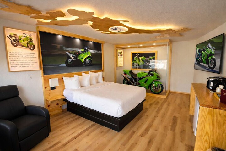 Room 17 of 57
