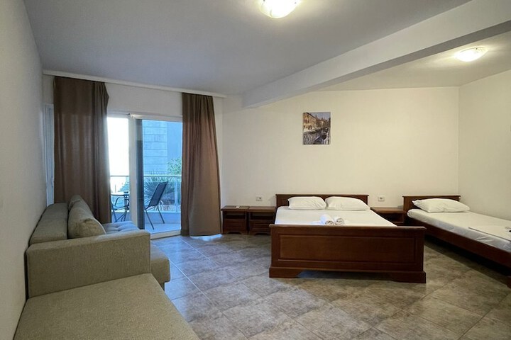 Room 15 of 35