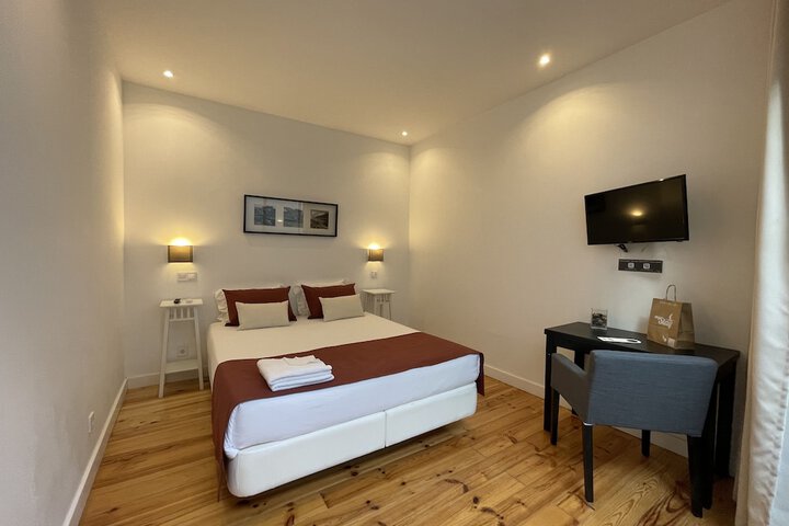 Room 27 of 112