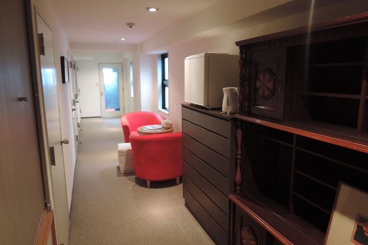 Room 19 of 100