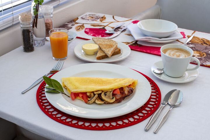 Breakfast/Coffee Service 3 of 6