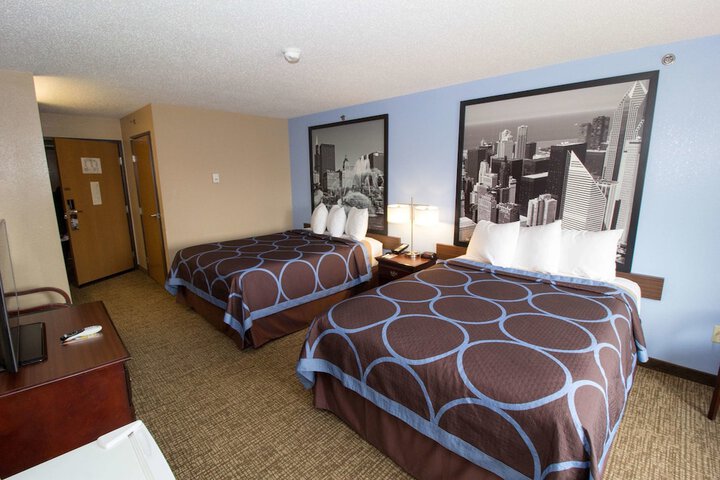 Standard Room, King or Two Doubles (5 of 9)