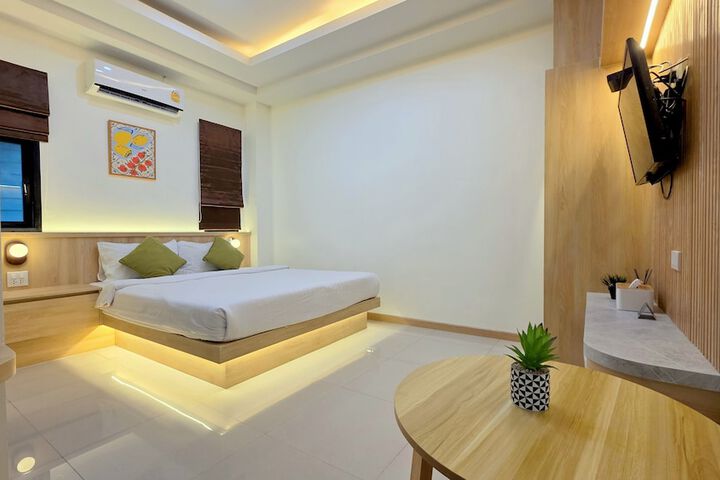 Room 47 of 97