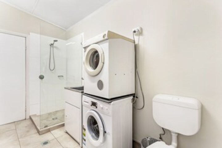 Laundry 10 of 17