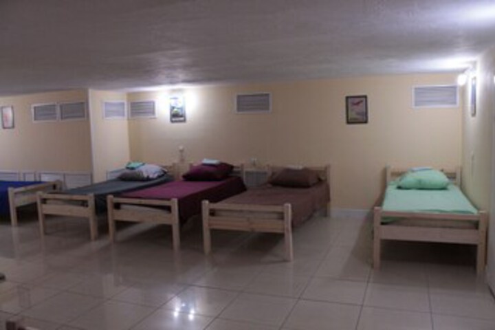 Room 106 of 113