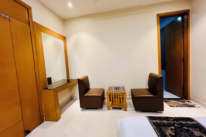 Room 15 of 35