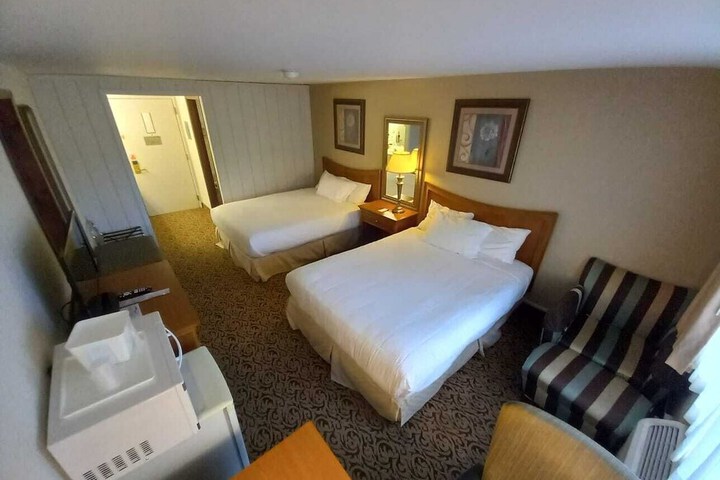Room 18 of 26