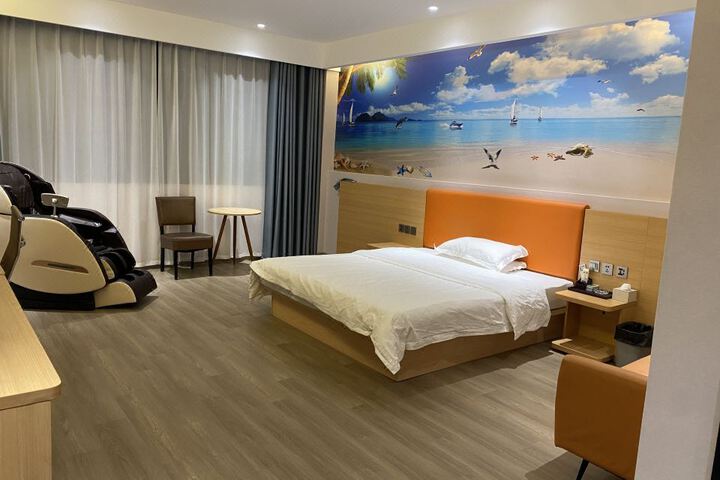 Lily Hotel