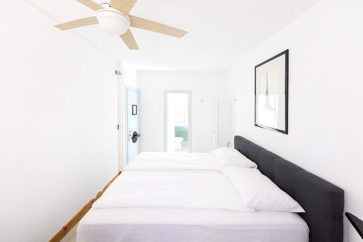 Room 6 of 36