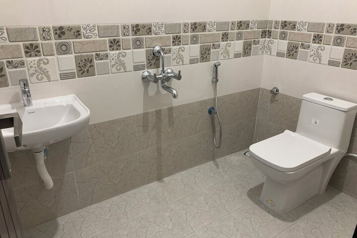Room 53 of 58
