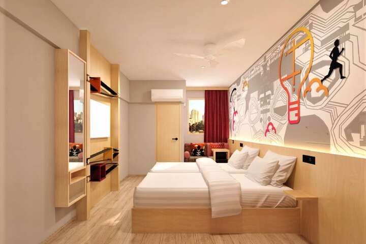 Room 7 of 34