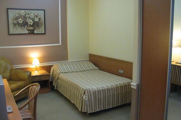 Room 3 of 29