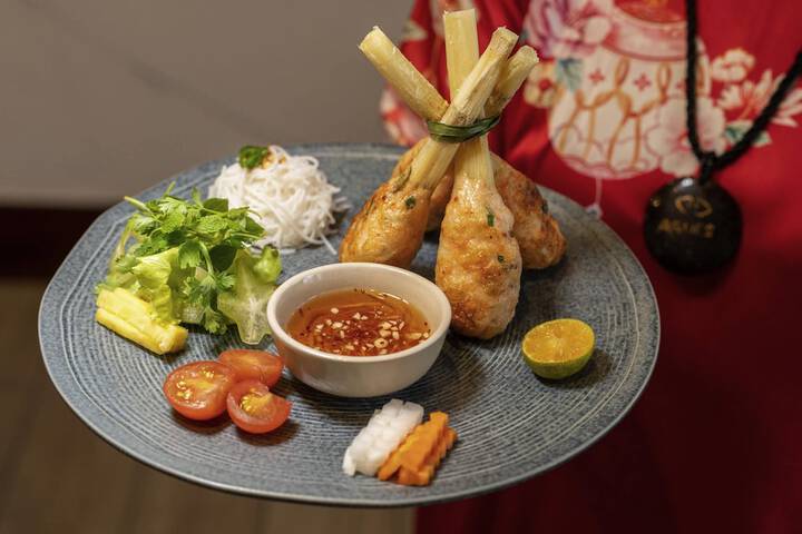 Dining 192 of 310
