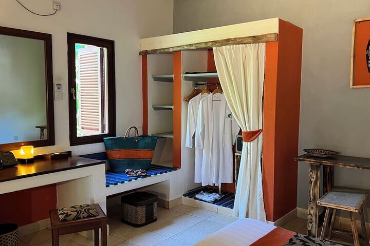 Room 48 of 195