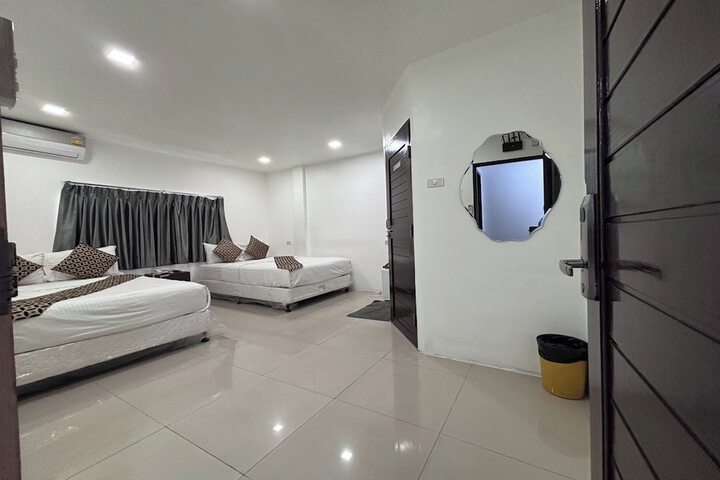 Room 14 of 44