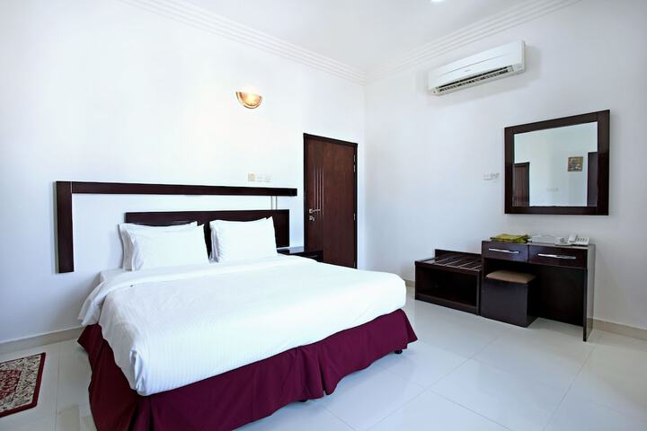 Room 8 of 29