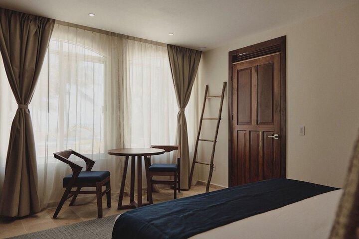 Room 35 of 66