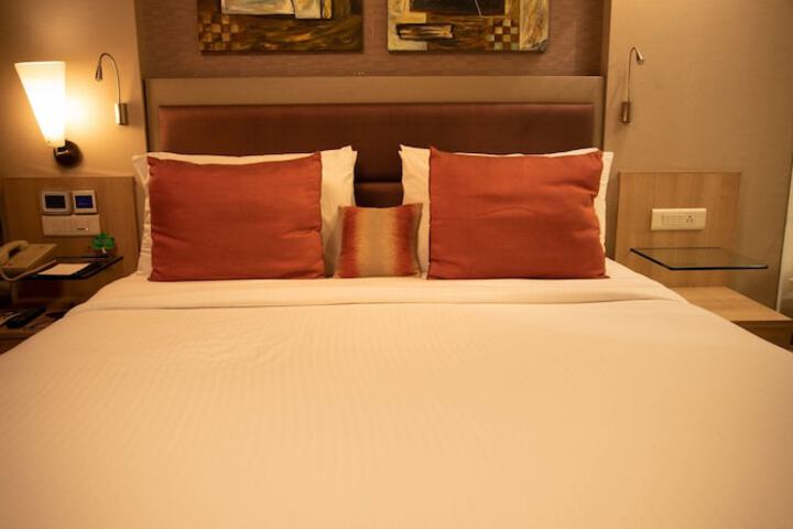Room 8 of 45