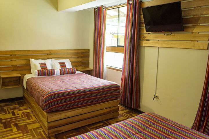 Room 10 of 37