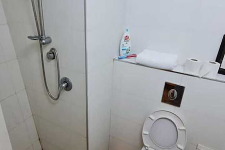 Room 14 of 21