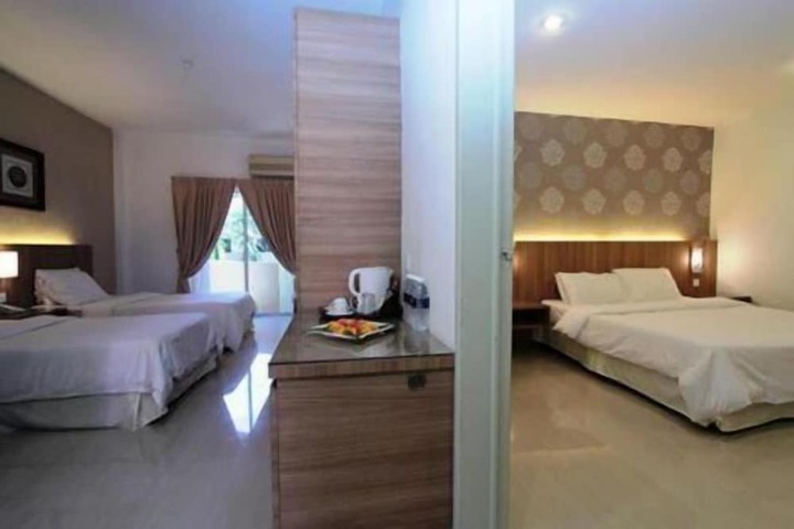Room 11 of 51
