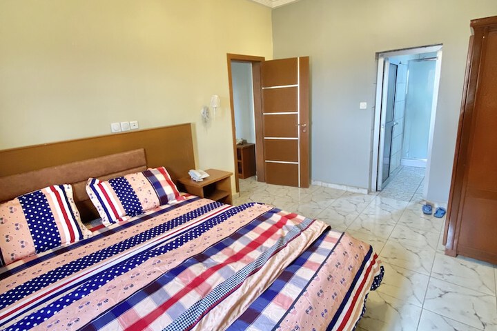 Room 5 of 21