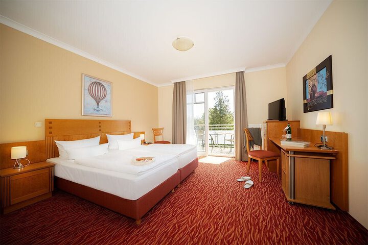 Room 3 of 39