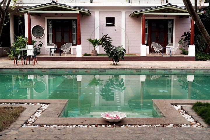 Pool 53 of 107