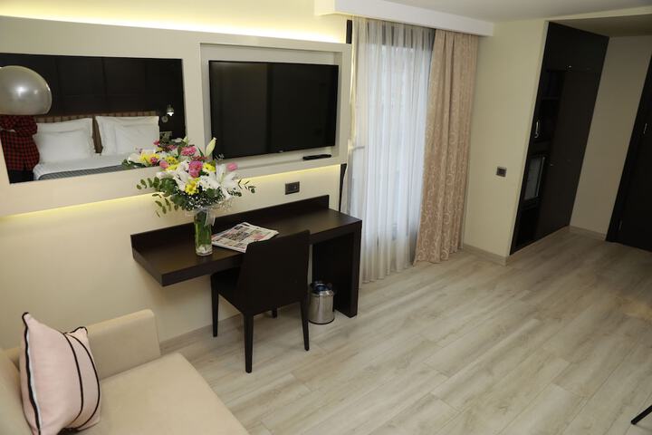 Room 21 of 40