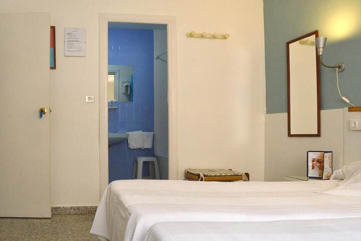 Room 20 of 48
