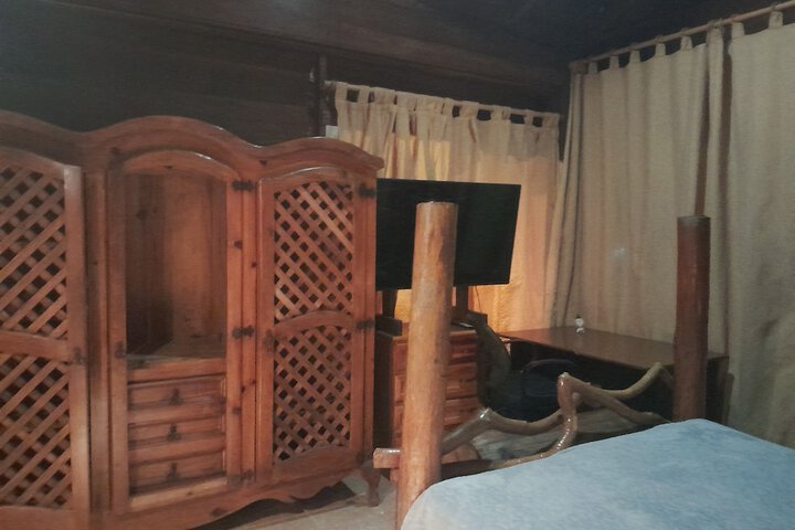 Room 8 of 26