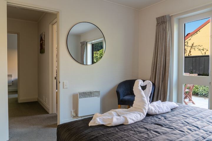 Room 8 of 52