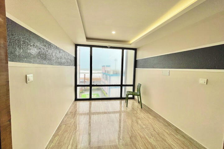 Ballroom/Hall 45 of 52