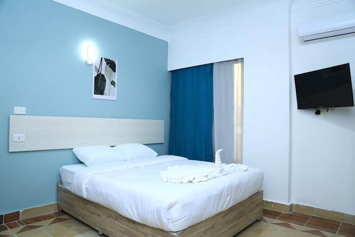 Room 7 of 29