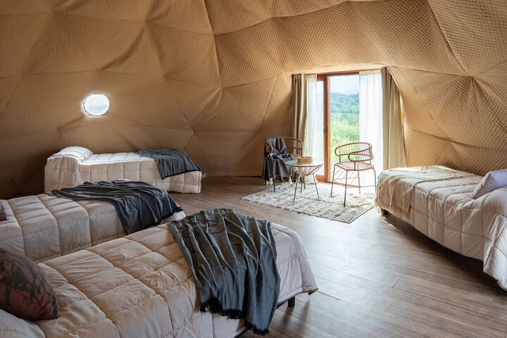 Room 5 of 83