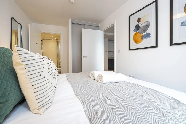 Room 3 of 22