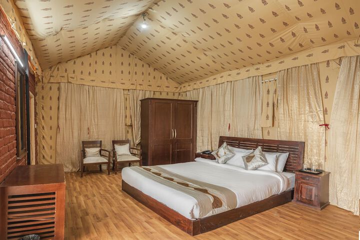 Room 9 of 72