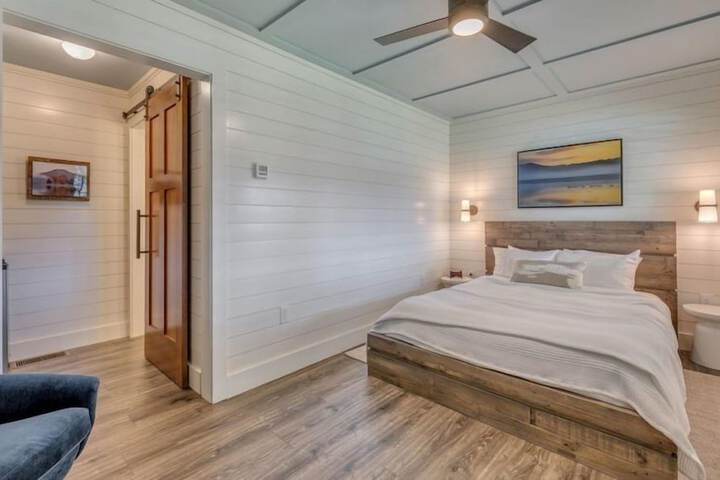 Room 16 of 125