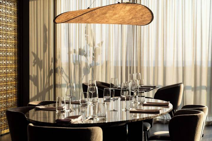 Dining 74 of 97