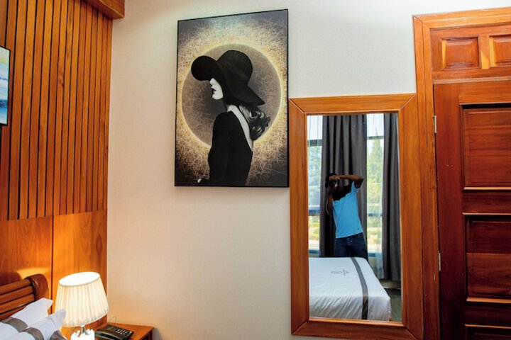 Room 44 of 79