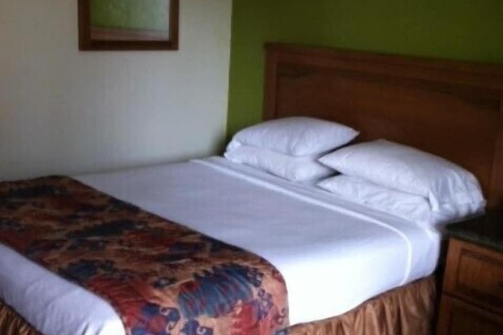 Room 12 of 47