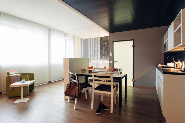 Room 50 of 109