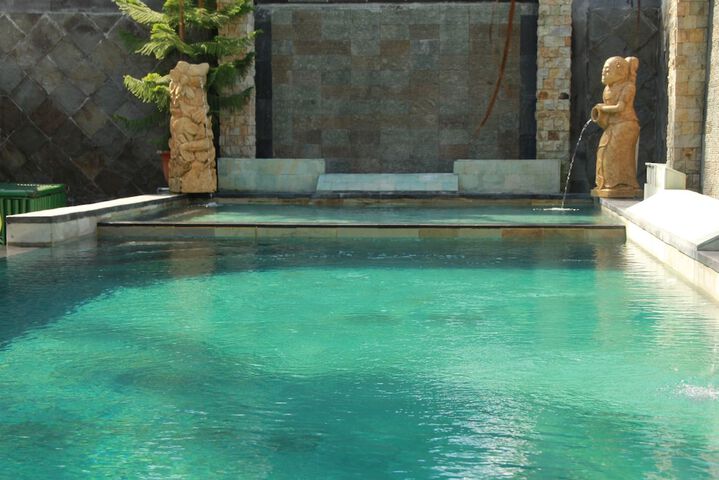 Pool 29 of 78