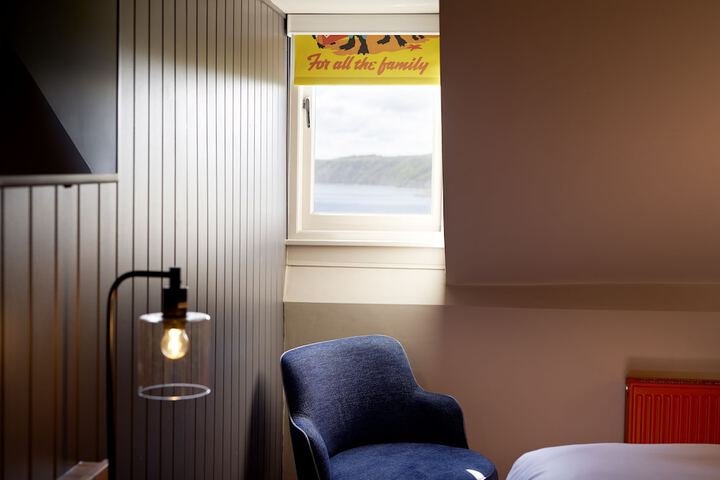 Room 14 of 60