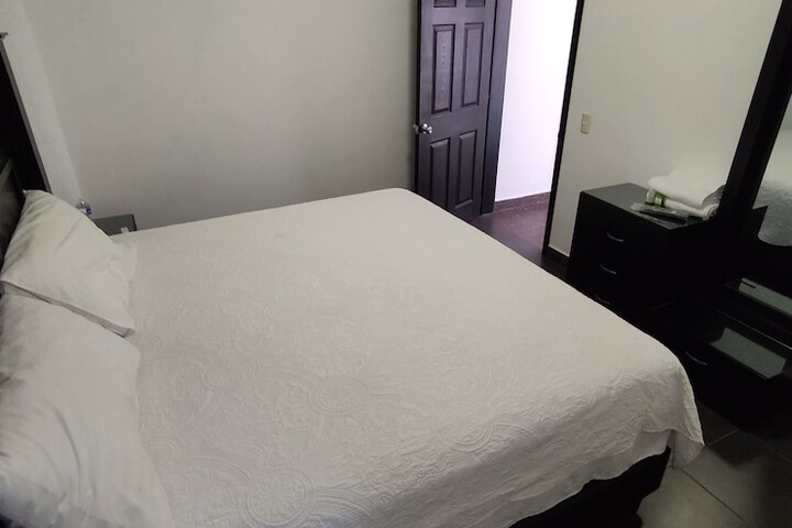 Room 13 of 22