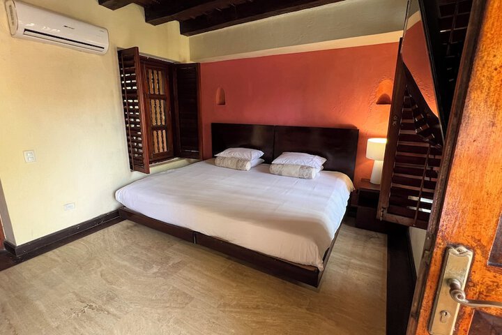 Room 6 of 59