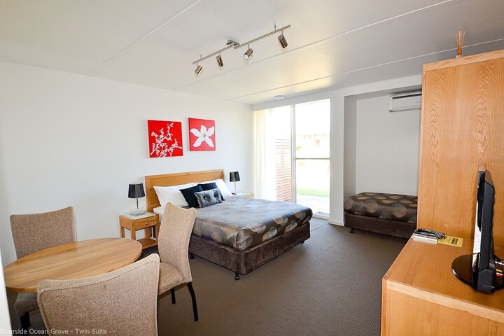 Room 18 of 48